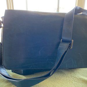 FRYE Blue Leather Logan Messanger Bag